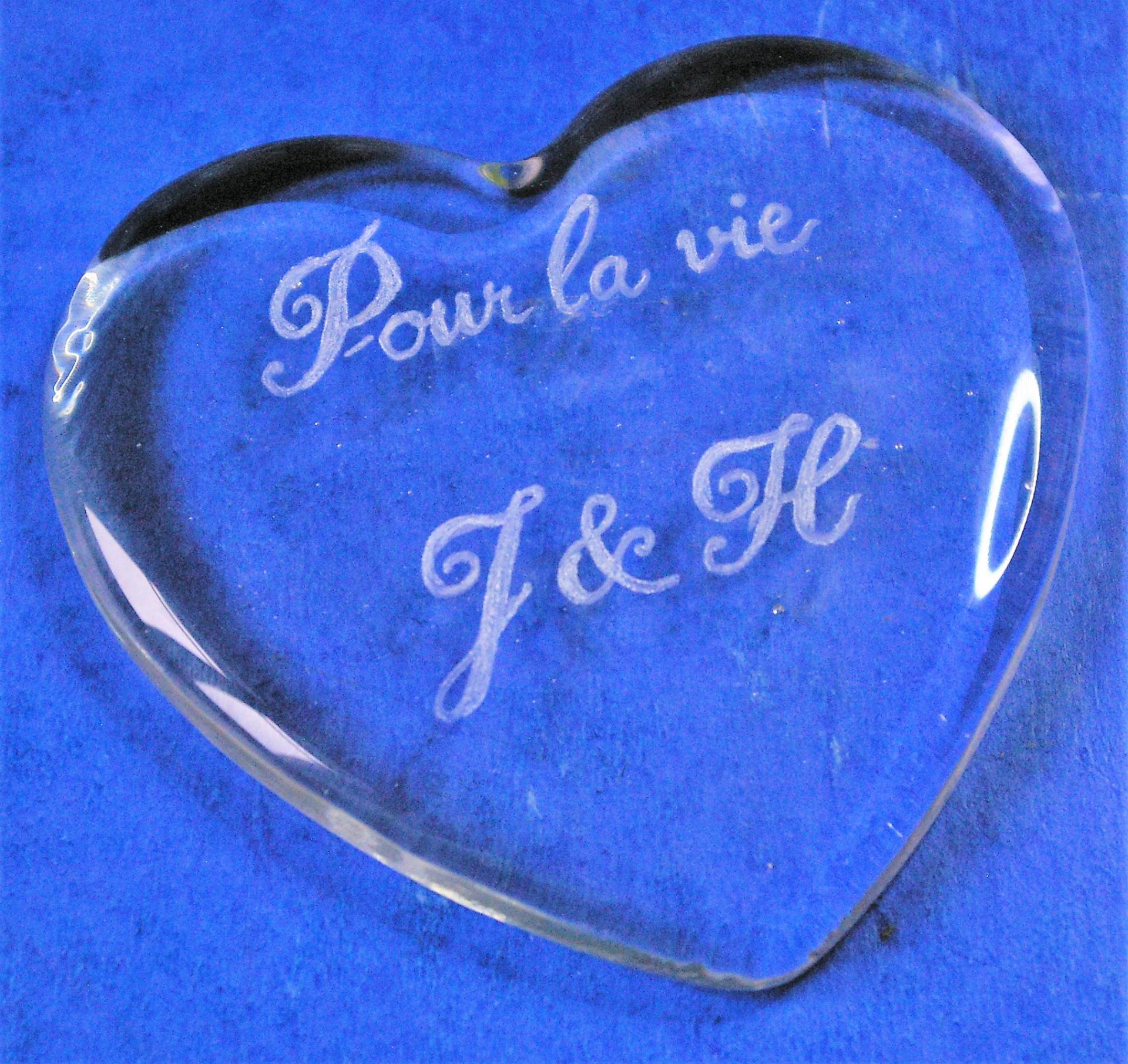 Presse papier coeur grave personnalise