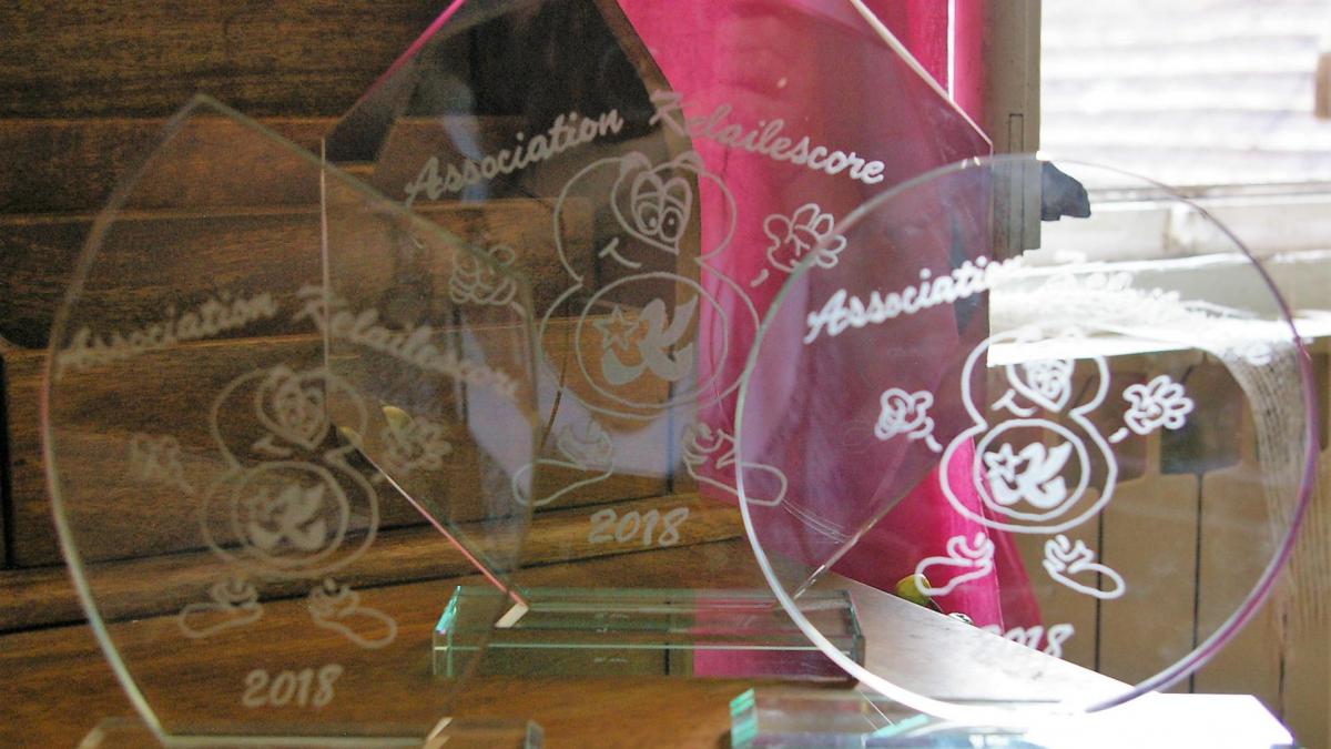 Ensemble trophees graves kaleiscore