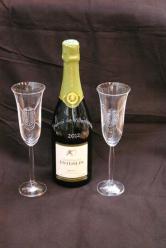 Trophees offert pour le tournoi de villemonble 2012 verres et bouteille coordonnes 2