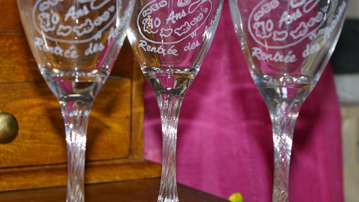 Verres a vin graves pour une association 3